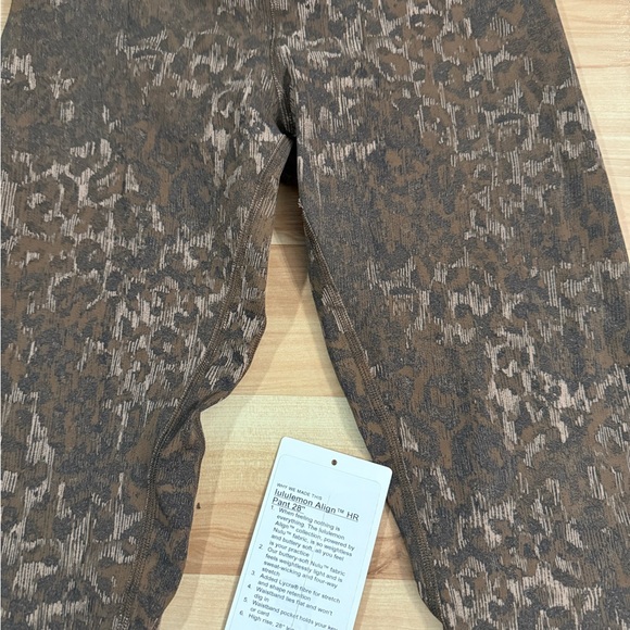 Lululemon Align Leggings - Picture 7 of 10
